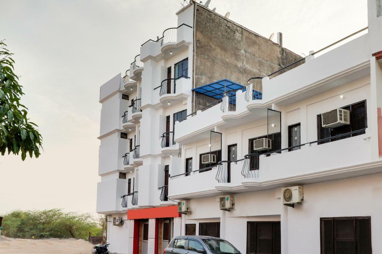Spot On 38567 Hotel Aryan Lucknow Extérieur photo